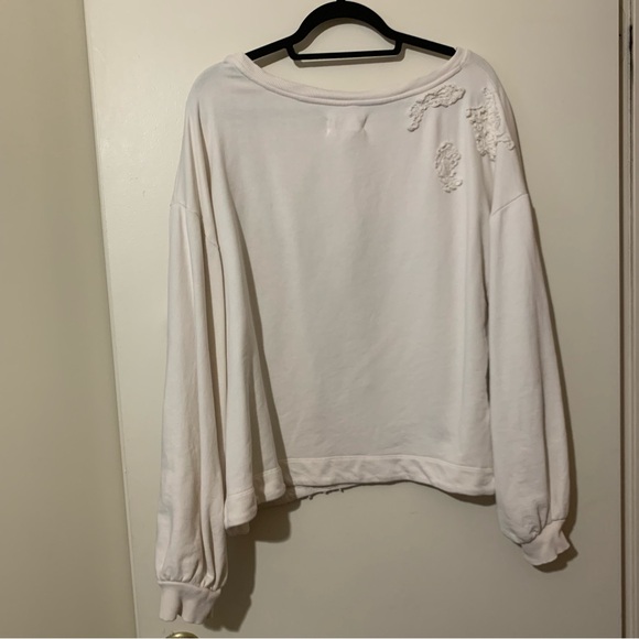 Anthropologie Ivory Crochet Appliqué Pullover Sweatshirt/Top - Picture 16 of 16